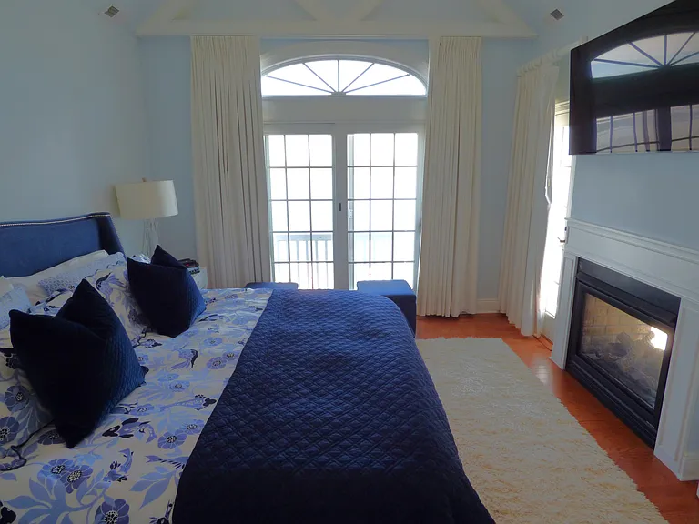 1340 Pleasure Ave — Photo 44