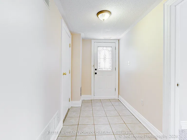 366 Old Harwood Ave — Photo 4