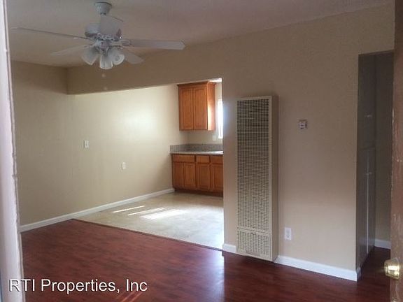 3rd image of 2232 Santa Fe Ave APT 2