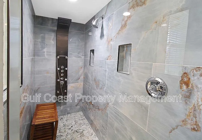 4815 77th St E — Photo 36