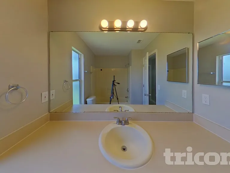 11509 Twin Oaks Trl — Photo 16