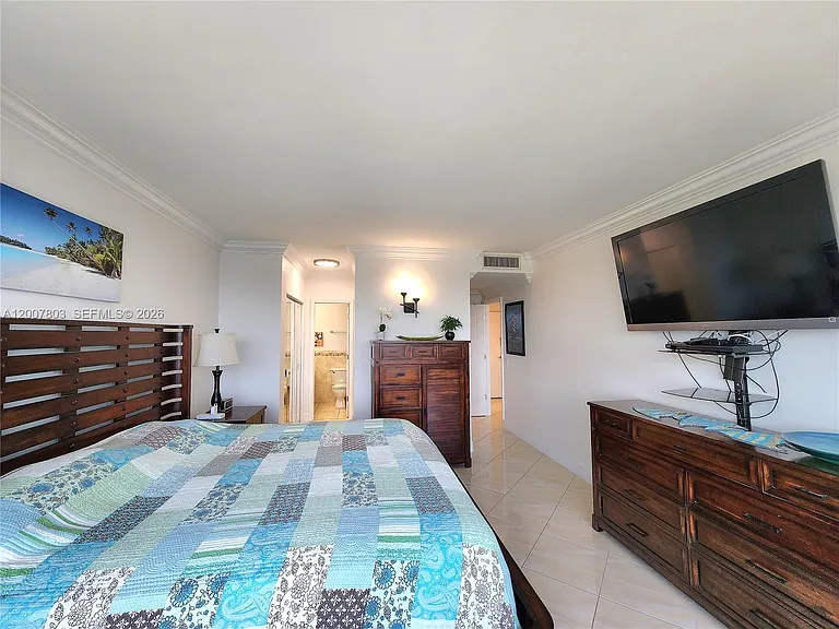3505 S Ocean Dr #1103 — Photo 11