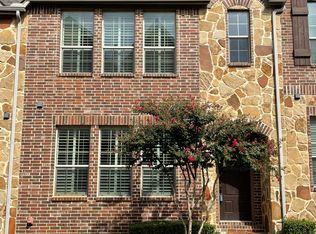4232 Riverview Dr, Carrollton, TX 75010