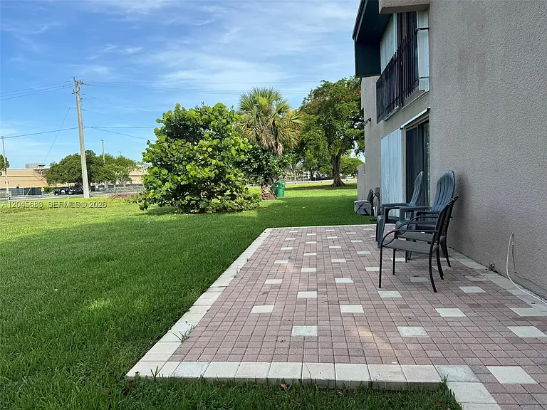 9112 SW 159th Ter #A — Photo 9
