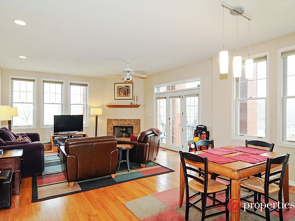 Living Room / Dining Room