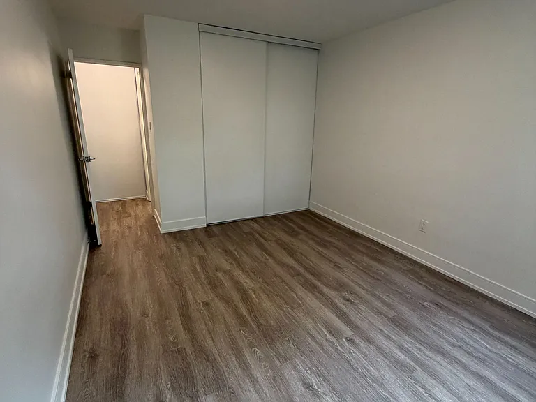 7 Albert St #403 — Photo 9