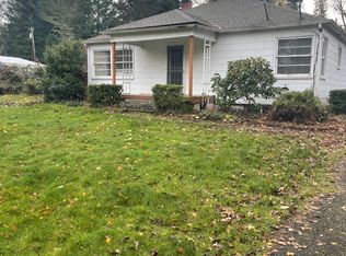 907 Glide Loop Dr, Glide, OR 97443