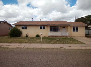 608 Sandia Dr, Clovis, NM 88101