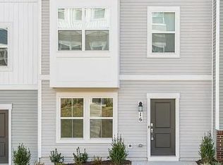 16 Brookfield Mews, Ranson, WV 25438