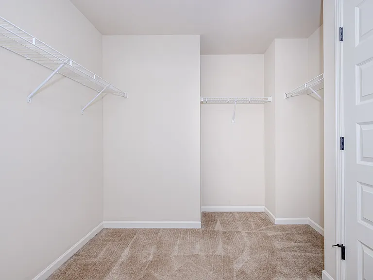 4414 Grove Landing Dr — Photo 11
