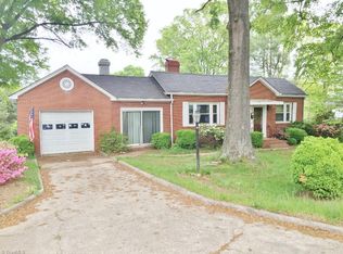134 N Oakland Ave, Eden, NC 27288