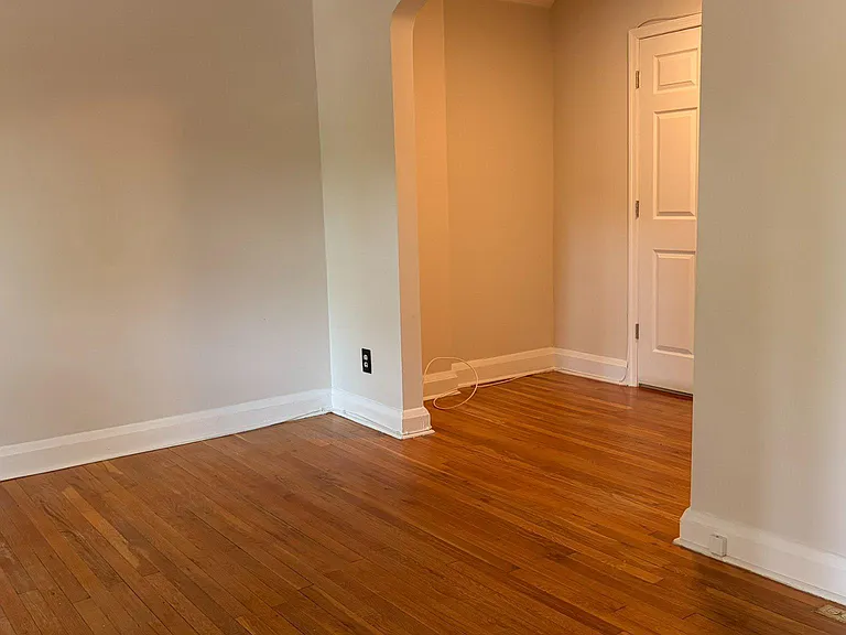 909 E Lake Ave #1 — Photo 14