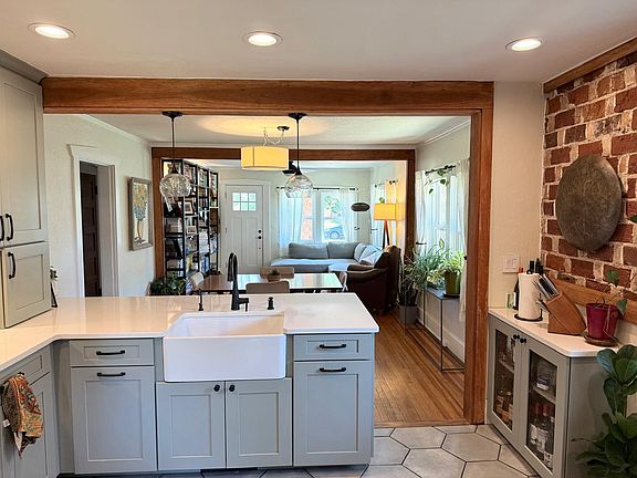5th image of 3439 N Josephine St