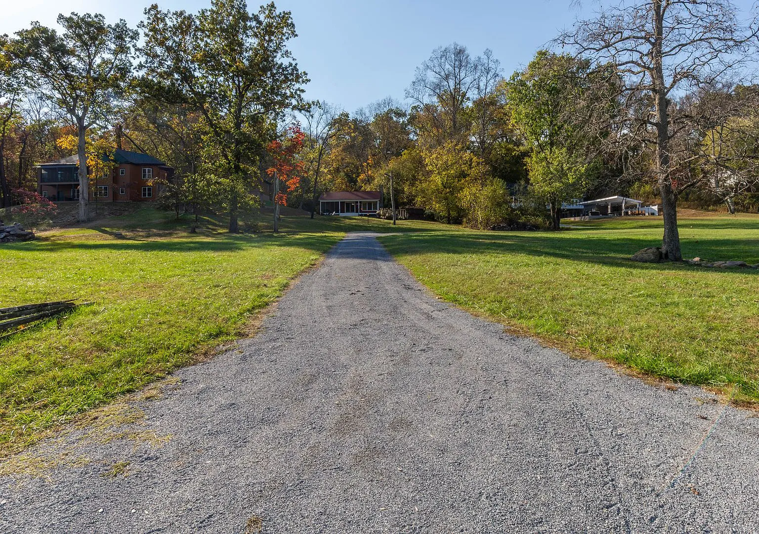1 bed, 1 bath River View Cottage in Charles Town, WV — Photo 3