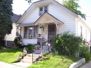 816 E Otjen St, Milwaukee, WI 53207