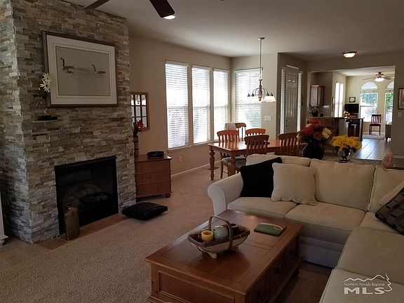 3rd image of 1600 Medolla Dr