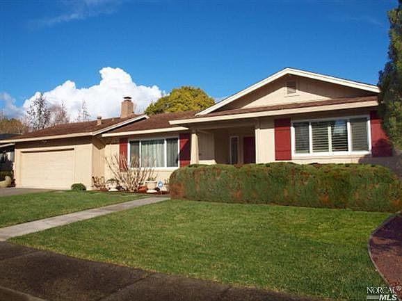 1st image of 790 Cordilleras Dr
