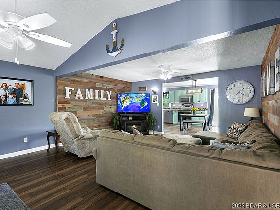 4th image of 4688 Wyrick Dr