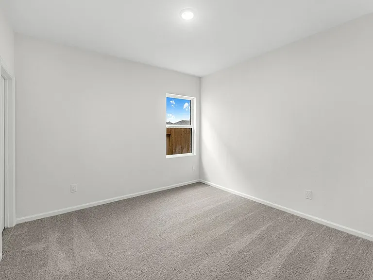4721 Harlequin Dr — Photo 13