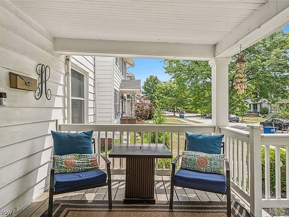 4th image of 17620 Archdale Ave