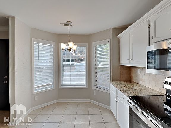 4th image of 5210 Laurel Bridge Dr SE