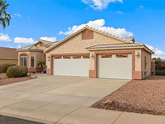 3rd image of 2821 E Singing Breeze Lane