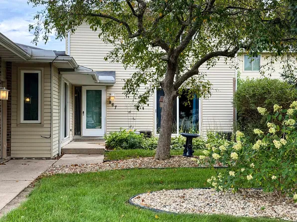 867 Henry St, Waunakee, WI 53597