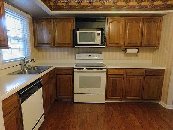 3rd image of 5197 Dawn St