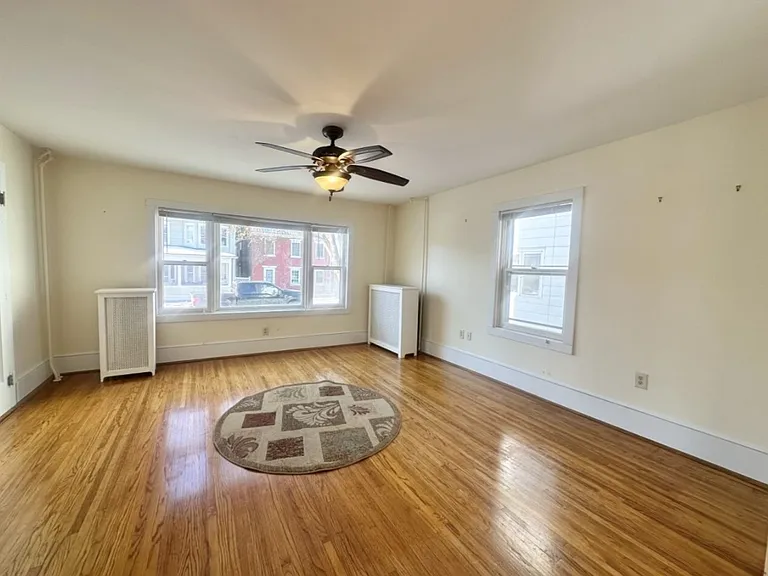 986 Ash St #101 — Photo 21