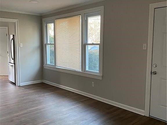 3rd image of 9004 Inez Dr