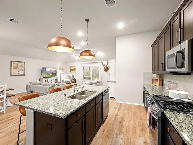 326 Jewett Meadow Dr — Photo 5