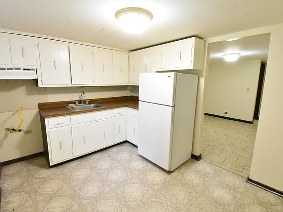 2nd image of 5357 W Wellington Ave #G