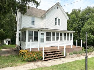 217 E Dorion St, Beaverville, IL 60912