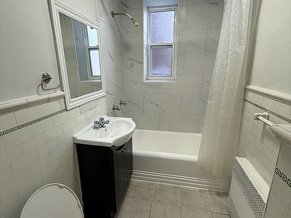 5th image of 464 Spadina Rd #6