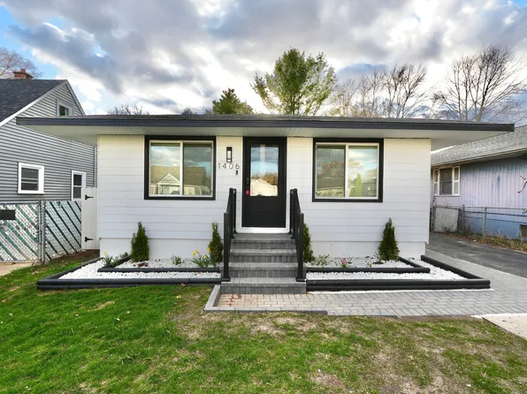 1406 Ridgeway Ave, Round Lake Beach, IL 60073