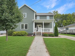 804 3rd St, La Porte City, IA 50651