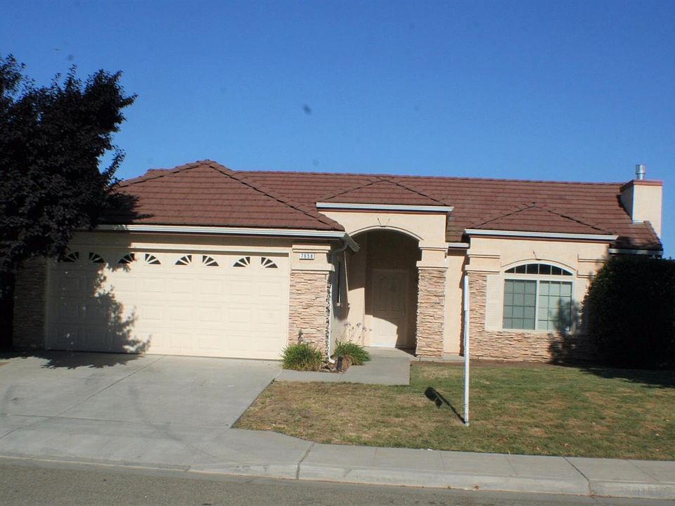 1st image of 7658 N Paula Ave