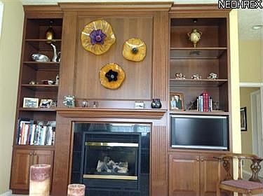 4th image of 362 Blossom Ln #50