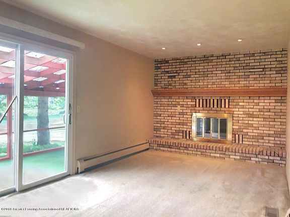 3rd image of 11073 Stoney Brook Dr