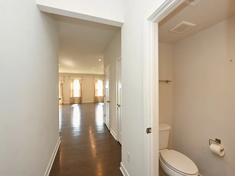 266 Dartmoor Pl — Photo 28