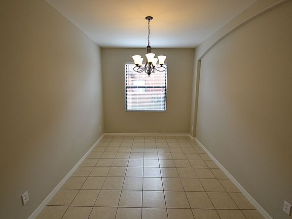2nd image of 328 Oak Landing Dr