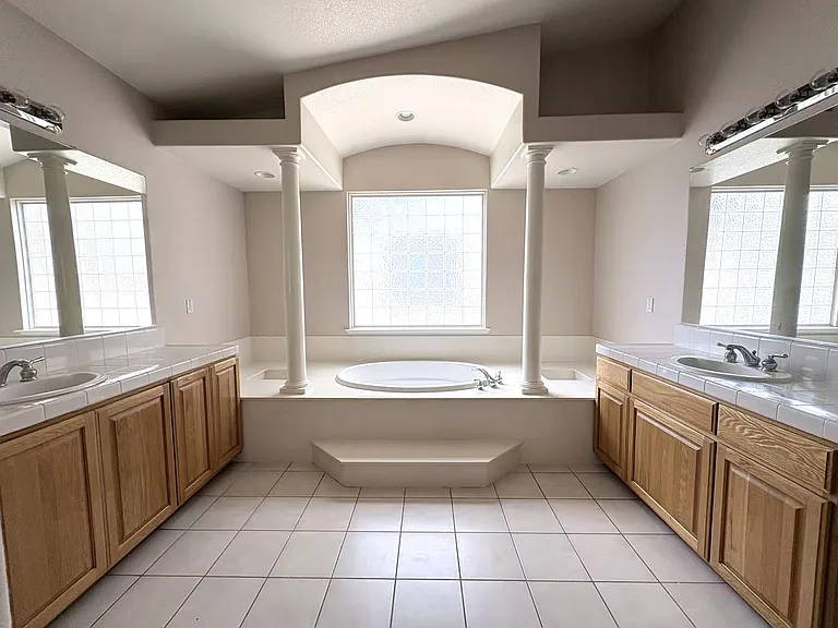 9370 Willow Pond Cir — Photo 18