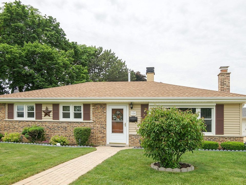 1st image of 1064 W Villa Dr