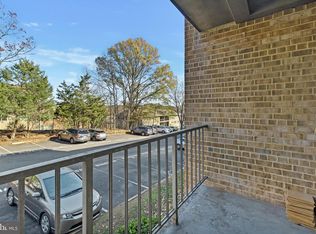523 N Armistead St APT 102, Alexandria, VA