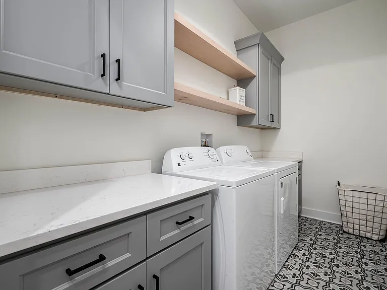 28 Suntan Ct — Photo 5