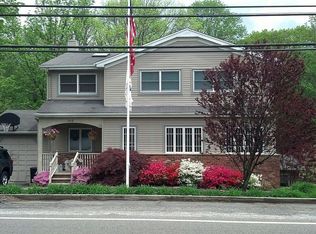 788 Macopin Rd, West Milford, NJ 07480