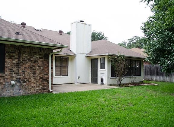 3rd image of 6732 Richfield Dr