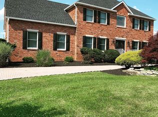 196 Fairfield Ln, Hillsborough, NJ 08844
