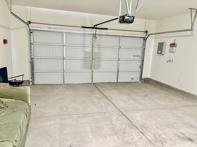10424 Skynyrd Way — Photo 9