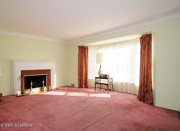 2nd image of 5614 N Richmond St